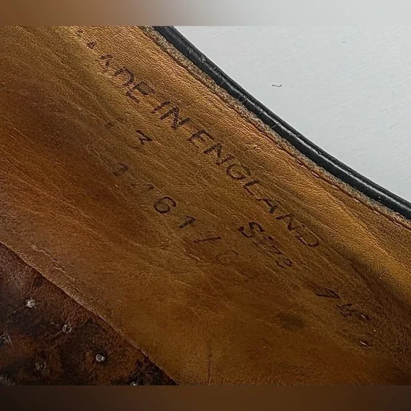 Vintage Dr. Martens 1461 Made in England | Black Leather 3-Eye Oxford - Picture 4 of 6